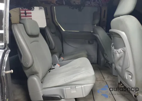 2007 Chrysler Town & Country Touring from USA, damaged, VIN 2A4GP54L27R310365